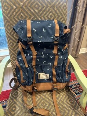 Kavu Navy Backpack with Brown Trim and White Pattern
